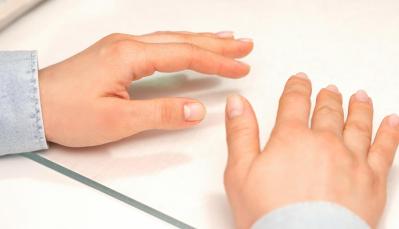 50代のお悩み「手に持っている物を落としやすくなった」婦人科医が警鐘を鳴らす 筋トレを今すぐ始めないと手遅れになる理由とは？（サムネイル画像2）