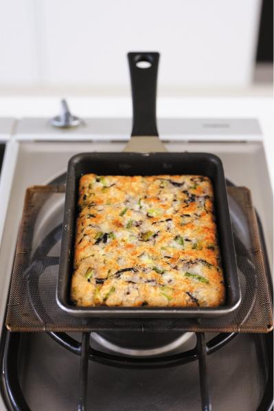 洗い物も激減！人気料理研究家・藤井恵さんの「卵焼き器」ひとつで作れる【から揚げ弁当】レシピ（サムネイル画像5）