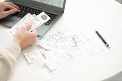 【確定申告】今年は3/17が〆切り！還付金が欲しい。けど、経費ってぶっちゃけ何が対象？【シニアのはじめて確定申告＃3・経費編】