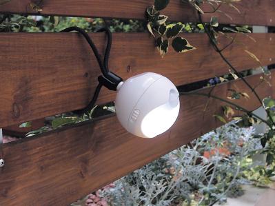 【シニアの防犯対策】高齢者でも、工具がなくても取り付け可能！大人気の「人感センサーライト」とは？（サムネイル画像3）