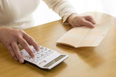  「夫婦二人で年金暮らし、貯金は1000万円未満…」先行きの不安を軽くする方法とは？人気心理カウンセラー・根本裕幸さんが回答（サムネイル画像）