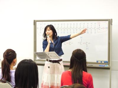 元昼ドラ主演女優「今でもスーパーでは見切り品を買います」過去の借金生活の実態を告白【六車奈々さんのターニングポイント#2】（サムネイル画像9）