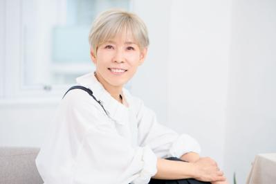 人気ヘアメイク職人【化け子さん】コロナ禍にYouTubeを開設。周囲の「うまくいくはずない」の声にどう答えた？【人生100年時代の働き方白書】（サムネイル画像3）