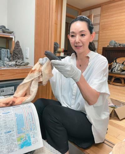 【とよた真帆さん】94歳の母との同居生活は？亡き夫の残した仕事も引き継ぐバイタリティのワケ（サムネイル画像2）