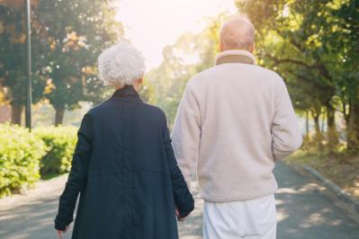 「80代の友人を見てショックでした…」お化粧も好きだった彼女の変化とは？【老いのあるある】（サムネイル画像）