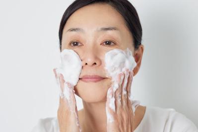 「メイクしない日は湯洗い」正解？不正解？あさイチにも出演！【奇跡の68歳】天野佳代子さんが語るクレンジングの重要性（サムネイル画像9）