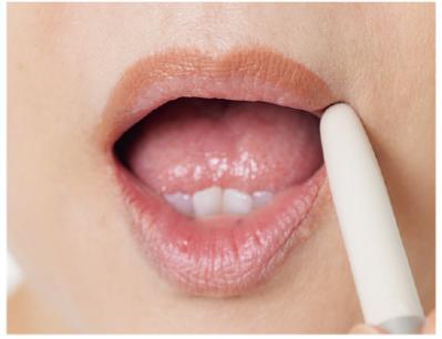 50代以上は必見！「ぽってり若い唇」を偽造するコツを、68歳の奇跡・天野佳代子さんが伝授（サムネイル画像4）