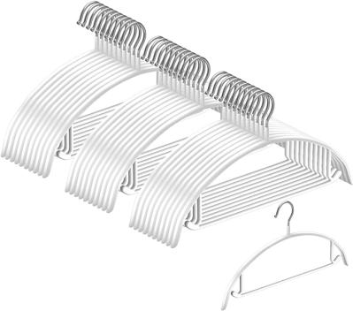 【Amazonタイムセール】そろそろ衣替えの季節！ハンガー・毛玉取り・圧縮袋が【最大83％OFF】（サムネイル画像2）