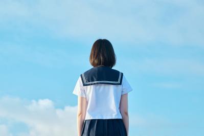 太宰治『女生徒』の魅力に迫る：少女の心の機微と思索とは？