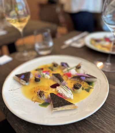 大公開！【中道あんさん】パリひとり旅のスナップ写真「絶品のディナーは…」（サムネイル画像8）