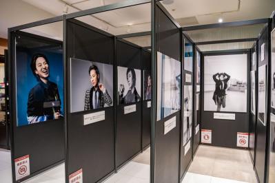 【山内惠介さん】デビュー25周年特別企画展が開催中！ ファンに一番見てほしいお宝グッズとは？（サムネイル画像5）