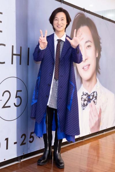 【山内惠介さん】デビュー25周年特別企画展が開催中！ ファンに一番見てほしいお宝グッズとは？（サムネイル画像4）