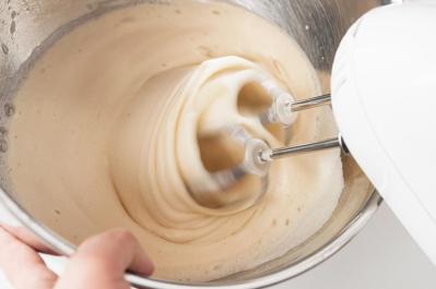 ダイエット中でも食べられる！オイルなし！？なのにふんわり！米粉×豆乳のやさしいシフォンケーキ（サムネイル画像6）