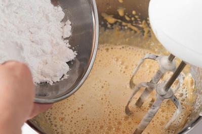 ダイエット中でも食べられる！オイルなし！？なのにふんわり！米粉×豆乳のやさしいシフォンケーキ（サムネイル画像12）