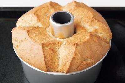 ダイエット中でも食べられる！オイルなし！？なのにふんわり！米粉×豆乳のやさしいシフォンケーキ（サムネイル画像25）