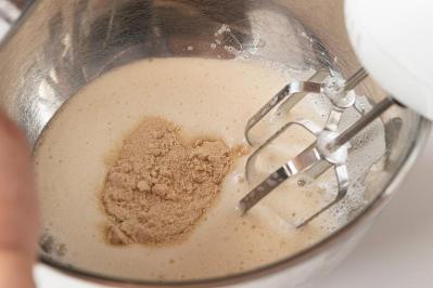 ダイエット中でも食べられる！オイルなし！？なのにふんわり！米粉×豆乳のやさしいシフォンケーキ（サムネイル画像5）