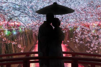 江戸川乱歩の『人でなしの恋』あらすじ紹介。人形への異様な愛に囚われた男の物語