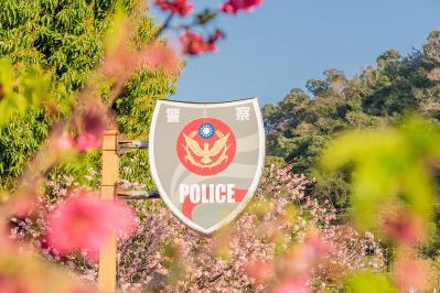 宮沢賢治の『毒もみのすきな署長さん』あらすじ紹介。冒頭から引き込まれる！ユーモアと風刺