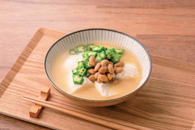 食欲のないときにもおすすめの【冷製みそ汁】2選。「柴漬け×豆腐」「納豆×豆腐×オクラ」（サムネイル画像）