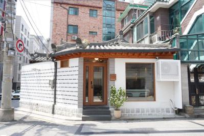 【2025最新 韓国旅行】50代〜のごほうび旅。韓屋で楽しむプライベートなアカスリ&極上スパ（サムネイル画像9）