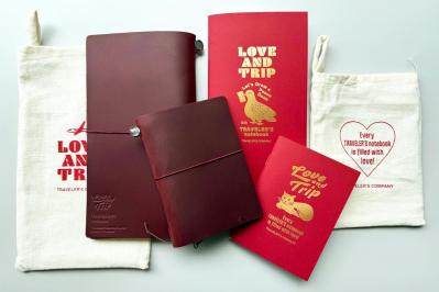 情熱の赤が旅心をくすぐる 大人気トラベラーズノート「 LOVE AND TRIP」新作は赤！