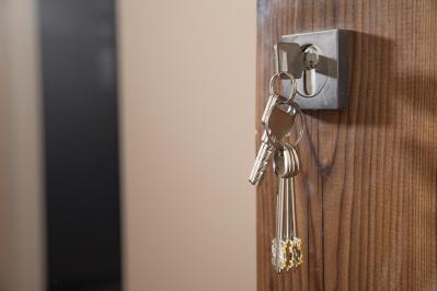 谷崎潤一郎の『鍵』あらすじ紹介。夫婦の隠された日常、そして迎える悲劇的な結末とは？