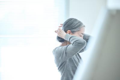 60代はグレイヘアで。美容院の頻度は？ヘアケアは？「グレイヘアの現実」を告白【広瀬裕子さんのターニングポイント＃3】