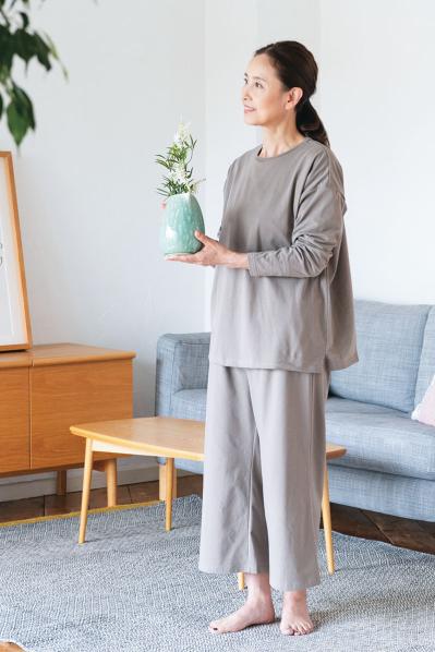 家着→そのまま外出！着心地が最高すぎる…「お出かけOKらくちんルームウェア」（サムネイル画像2）