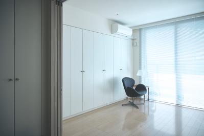 広い一軒家から45㎡の賃貸マンションへ。人生後半戦、住まいのダウンサイジングは正解だった？【広瀬裕子さんのターニングポイント＃2】（サムネイル画像2）