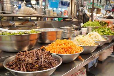 【2025最新 韓国旅行】広蔵市場にスターバックスがオープン！ ここでしか買えない限定アイテムも発売（サムネイル画像10）