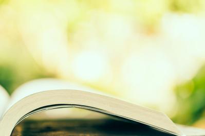 書店の在庫が蒸発した！文庫ランキング第1位の昭和の小説　有吉佐和子『青い壺』が50代女性の心に響く理由とは？