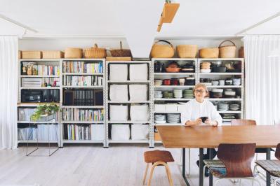 69歳、郊外の団地暮らしの今「やめた」夜の習慣とは？シンプルでおしゃれなお宅も拝見【重松久惠さん】（サムネイル画像2）