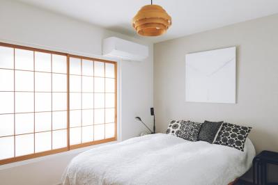 69歳、郊外の団地暮らしの今「やめた」夜の習慣とは？シンプルでおしゃれなお宅も拝見【重松久惠さん】（サムネイル画像5）