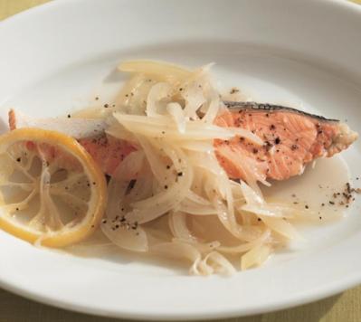 いつもの焼き鮭が激変！「鮭の冷製」がこんなに簡単だったなんて…夏バテにも効く【大人のひとりごはん】（サムネイル画像2）