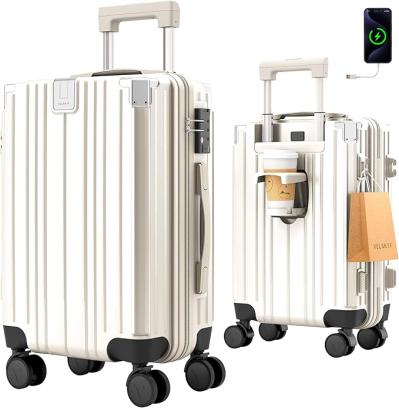 【最大75％OFF】大容量や機内持ち込みOKも！【キャリーケース】ドリンクホルダーやUSBポート付も【Amazonタイムセール】（サムネイル画像2）