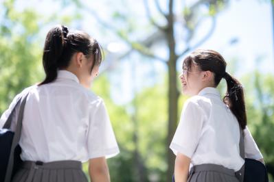 【昭和のファッション・食べ物】横浜発の「ハマトラ」がブームに！ 少女時代に流行したのは？