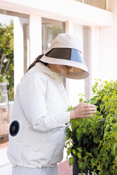 「こういうの欲しかった！」UVカット＆おしゃれな着る扇風機「ファンつきレディース長袖空調服」とは？（サムネイル画像2）