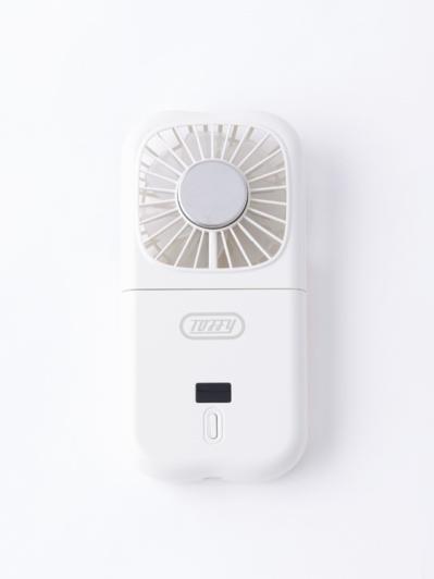 重さは約140g。ほぼバナナ1本分の重さでヒンヤリ！「Toffy 折りたたみひんやりファン」とは？（サムネイル画像5）