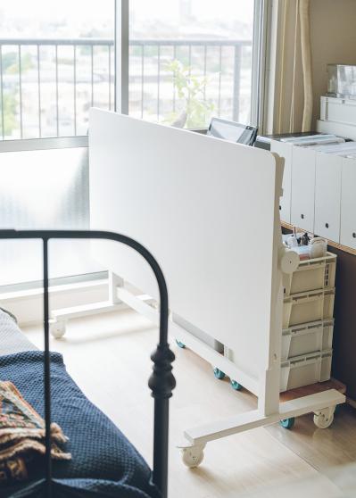 60歳目前に愛娘を喪い、ひとりに。パフューマーがこれからを見つめ直すために選んだ、30㎡の小さな部屋（サムネイル画像3）