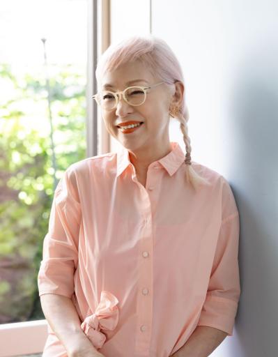 安野ともこ（サムネイル画像）