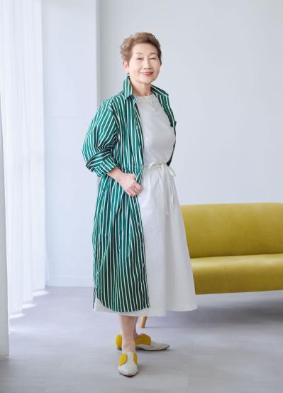 78歳・読者モデル「娘に老けたと言われてショックだった…」 スタイリスト【西ゆり子さん】直伝の着方テクで大変身！（サムネイル画像5）