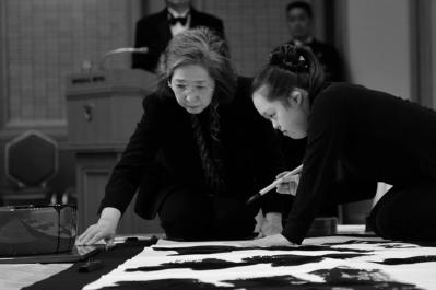 “無いこと”を力に変えて——ダウン症の書家・金澤翔子さんの書道の奇跡