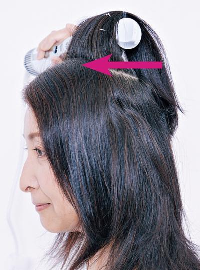 【50代ヘア】「根本のぺしゃんこが気になります」50代なら必須の美容家電を使えばこんなにボリュームアップ！？（サムネイル画像6）