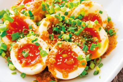 調理時間10分以内！【卵と豆腐】の超高速・節約レシピ2選「えびの塩麻婆」「ピリ辛うま塩ごま味玉」