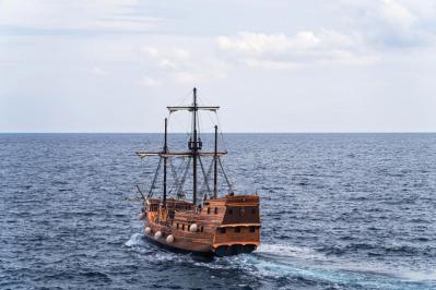 久生十蘭の『呂宋の壺』あらすじ紹介。人生を賭して探し出したその壺の真価とは？