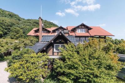 人混みを避けて【小さな美術館】2選。年間750件もの取材をこなすアートライターのおすすめ