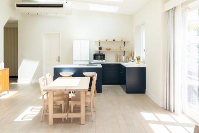 後悔しない【シニアの住み替え実例】7LDKの戸建てから二世帯同居のワンルームへ。生前断捨離で身軽に！