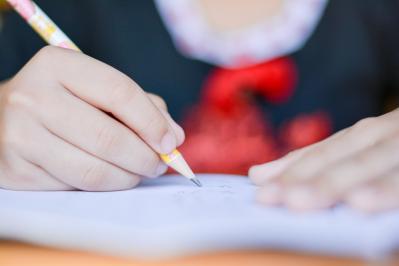 読書感想文におすすめ！【小説あらすじ20選】銀河鉄道の夜、走れメロス、羅生門など