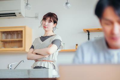 中原中也の『夢』あらすじ紹介。退屈な日常に秘められた夫婦の人間ドラマ