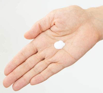 「汗でファンデがどろどろ…」55歳メイク崩れの悩み、ヘアメイク職人【化け子】の解決方法がすごい！（サムネイル画像5）